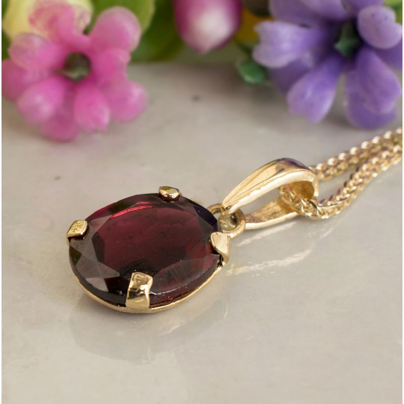 14K Yellow Gold 8x10mm Garnet Oval Pendant