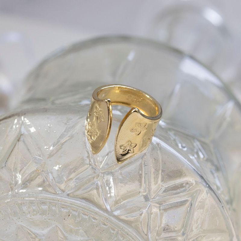 Silver & Gold Plated Flowers thick ring