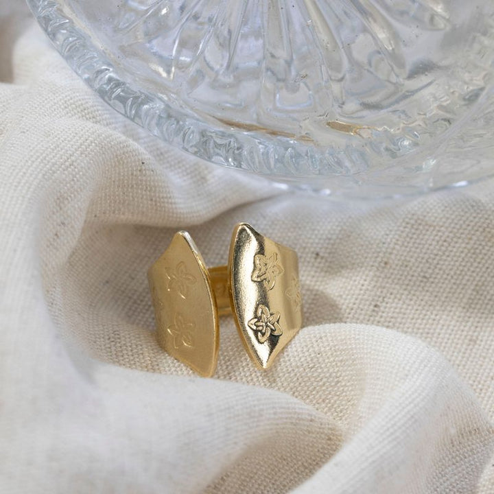 Silver & Gold Plated Flowers thick ring