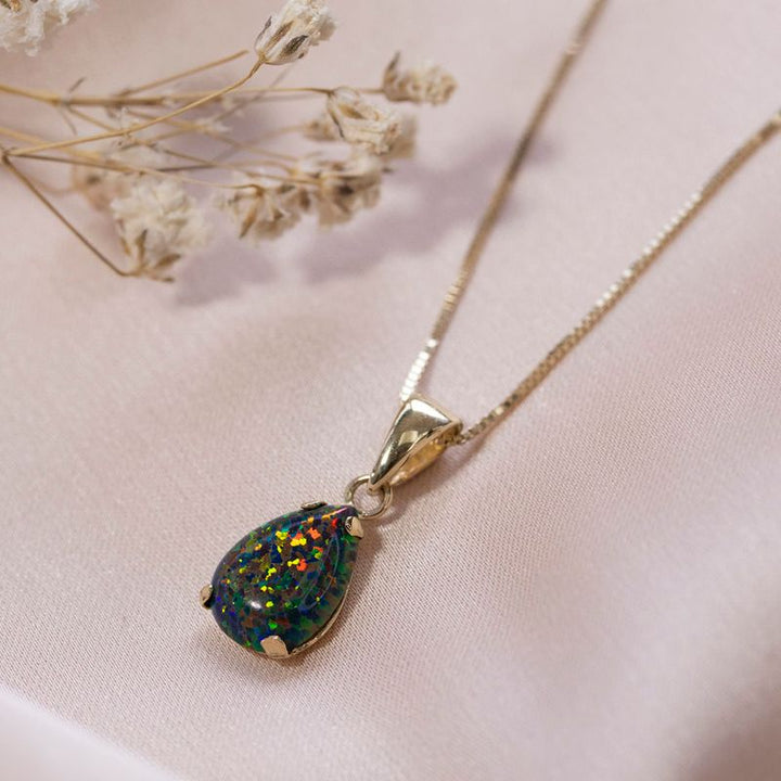 14K Yellow Gold Teardrop Black Opal Vencie Chain 7X10mm Pendant