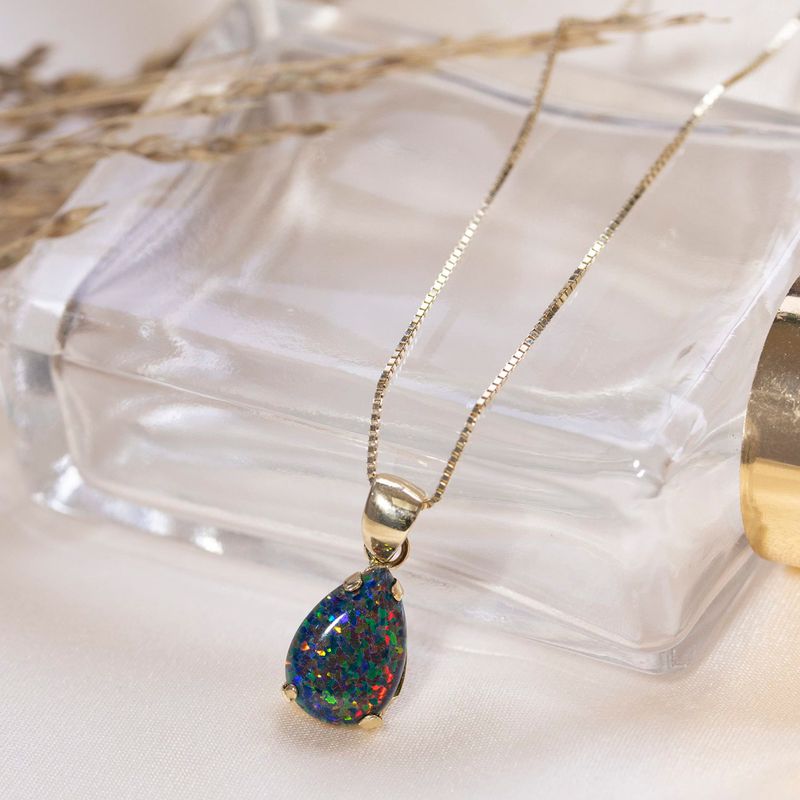 14K Yellow Gold Teardrop Black Opal Vencie Chain 7X10mm Pendant