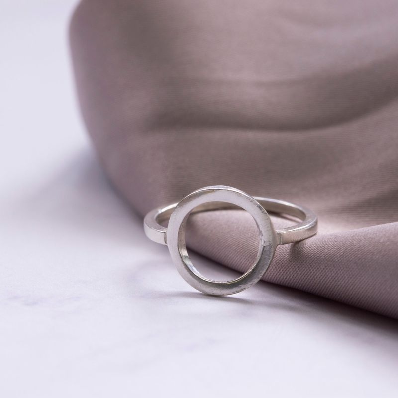 Round Geometric Ring (folder r107)